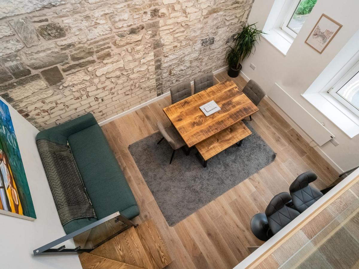 Pass The Keys Stunning 3 Bed Loft Style Apt With Free Parking Единбург Екстериор снимка