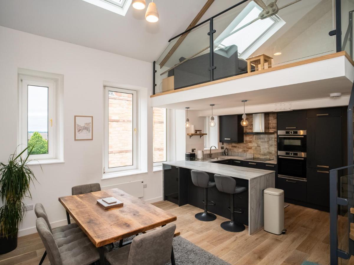 Pass The Keys Stunning 3 Bed Loft Style Apt With Free Parking Единбург Екстериор снимка